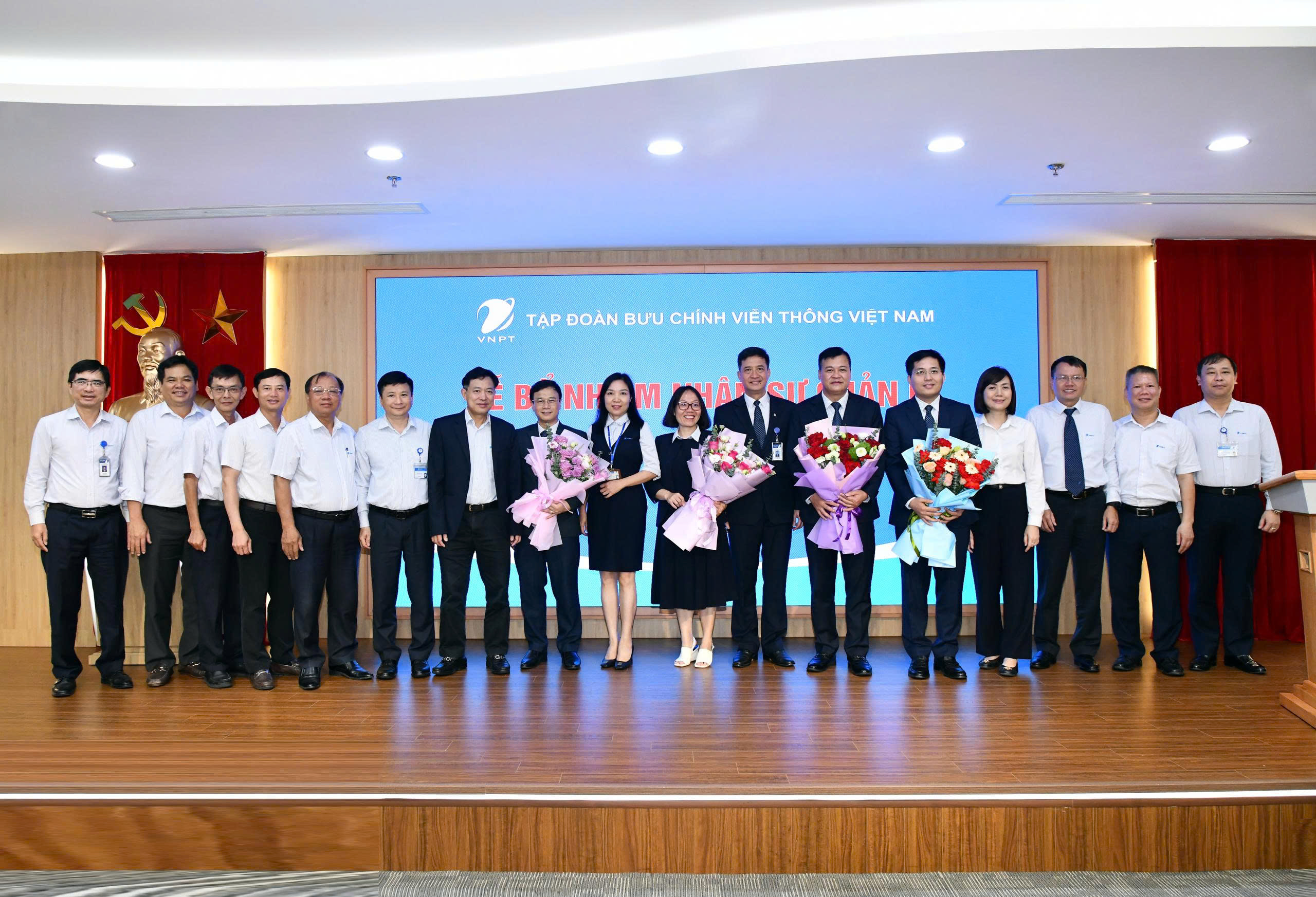 Tập đoàn điều động và bổ nhiệm nhân sự quản lý cho một số địa bàn, đơn vị